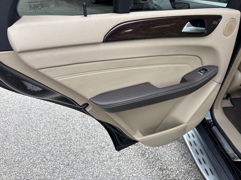 Used 2013 Mercedes-Benz ML 350 2WD image 21