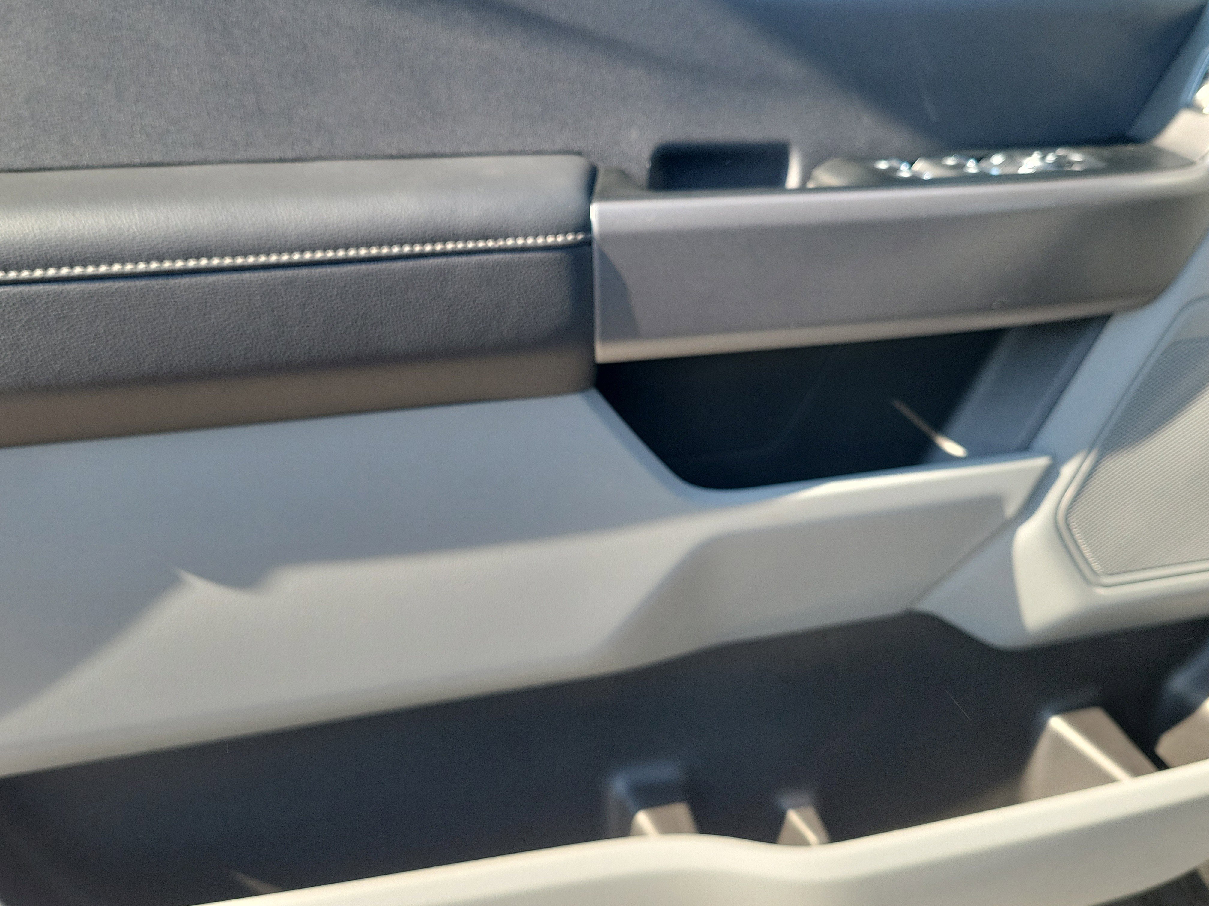 New 2026 Ford F350 XLT w/ FX4 Off-Road Package image 16