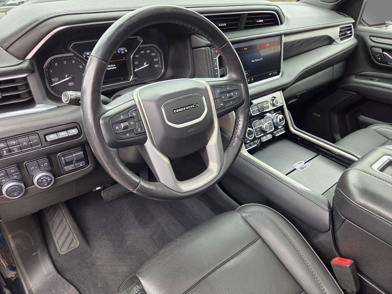 Used 2021 GMC Yukon Denali w/ Denali Ultimate Package image 11