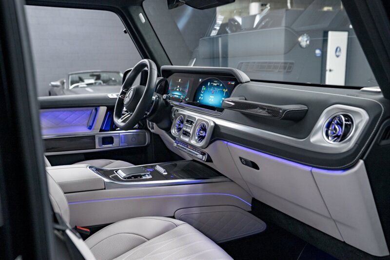 Used 2025 Mercedes-Benz G 63 AMG AMG G 63 image 18