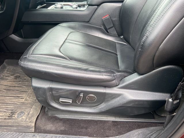 Used 2021 Ford Expedition Limited AWD/4WD image 16