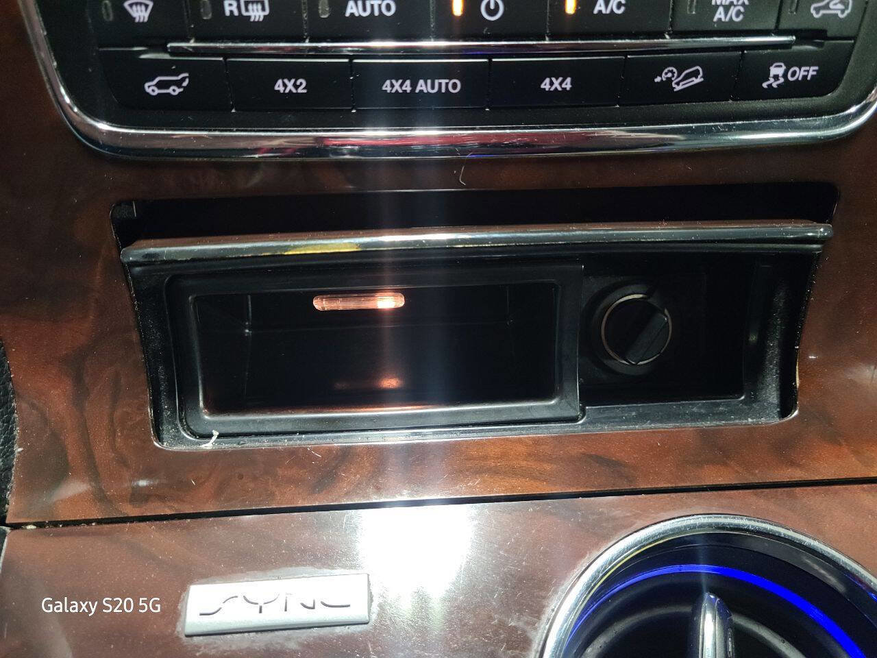 Used 2017 Lincoln Navigator Select image 47