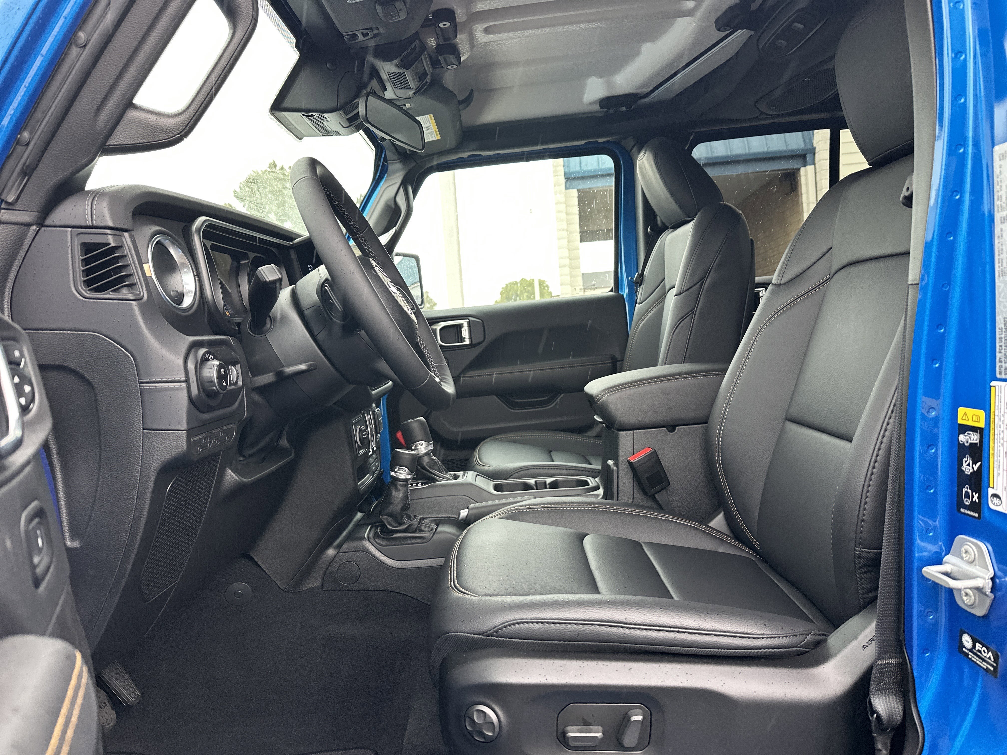 New 2025 Jeep Gladiator Sport image 10