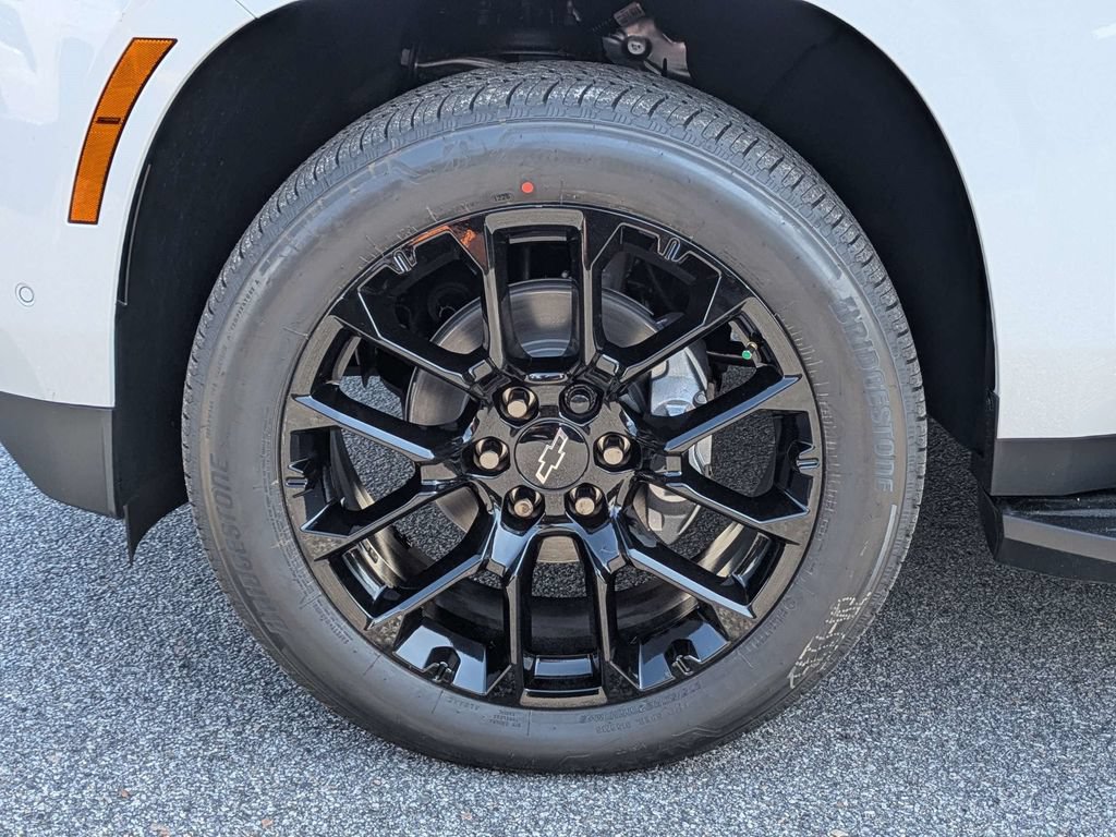 New 2026 Chevrolet Suburban LT w/ Comfort Package RWD image 13