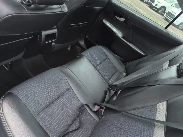 Used 2012 Toyota Camry SE FWD image 12