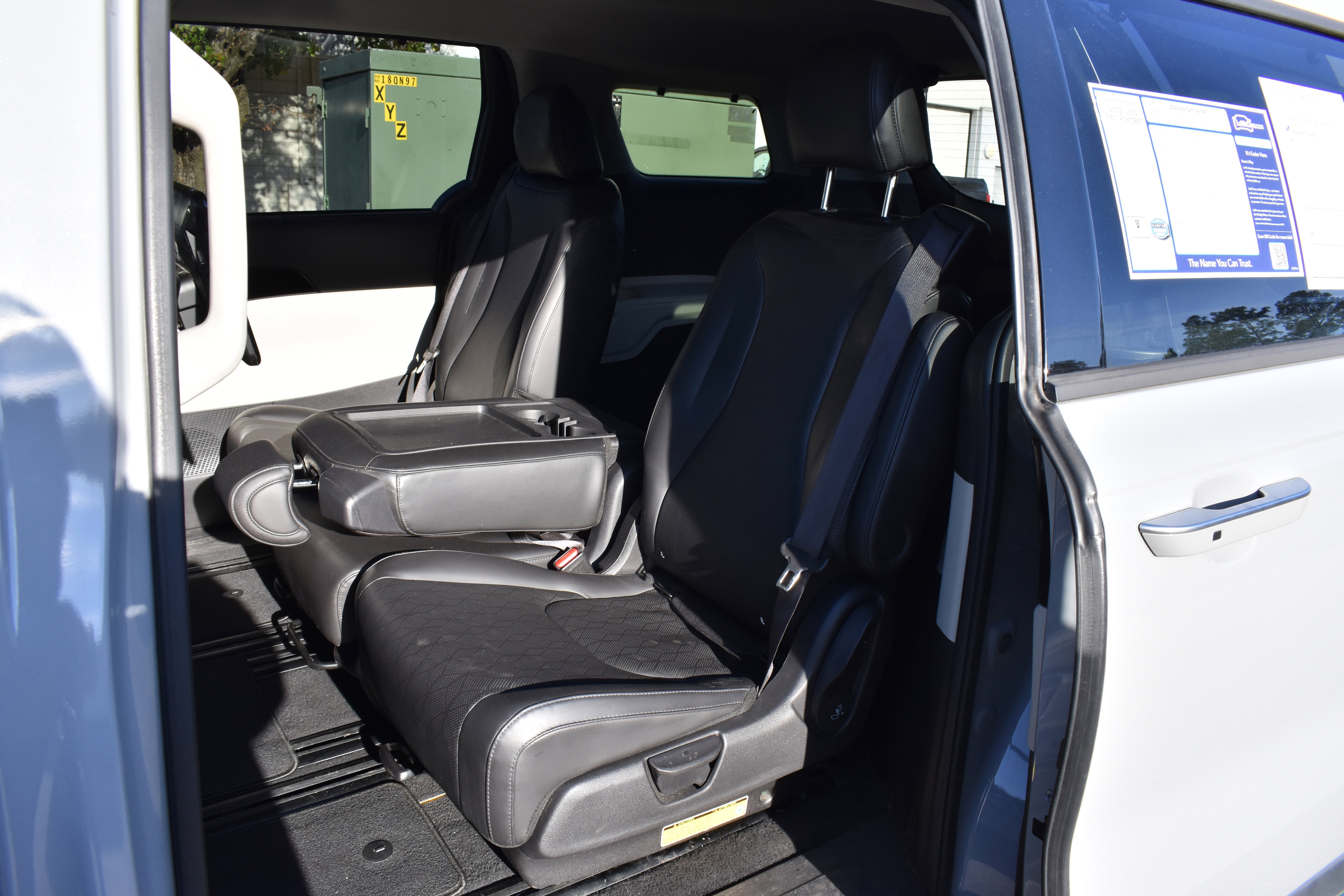 Used 2022 Kia Carnival SX image 28