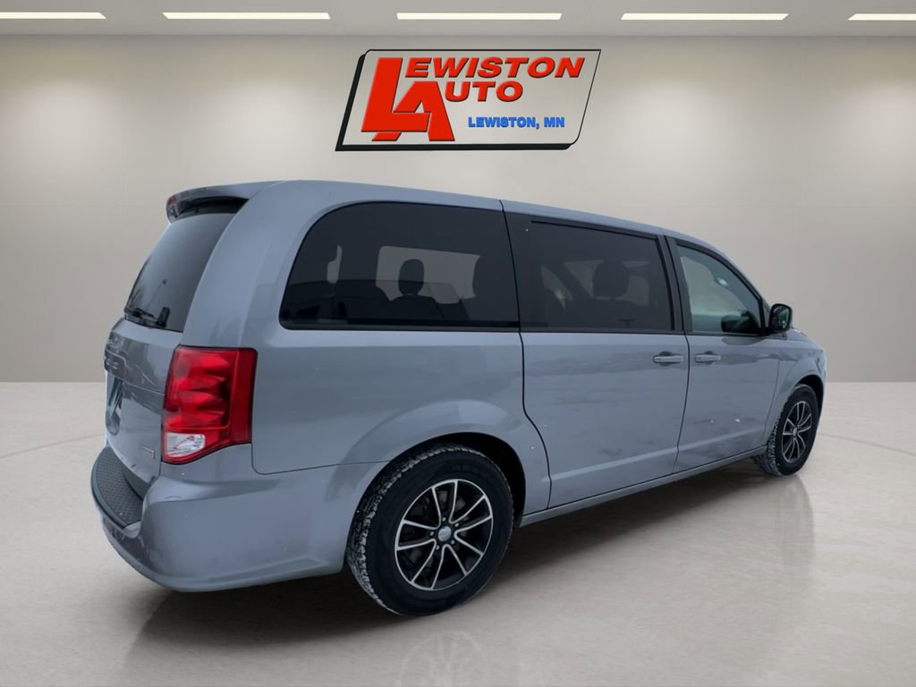 Used 2018 Dodge Grand Caravan SE FWD image 5