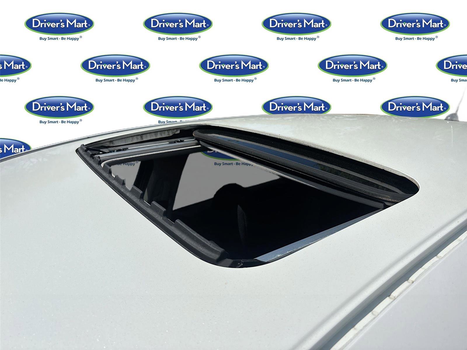 Used 2015 Honda Fit EX image 21