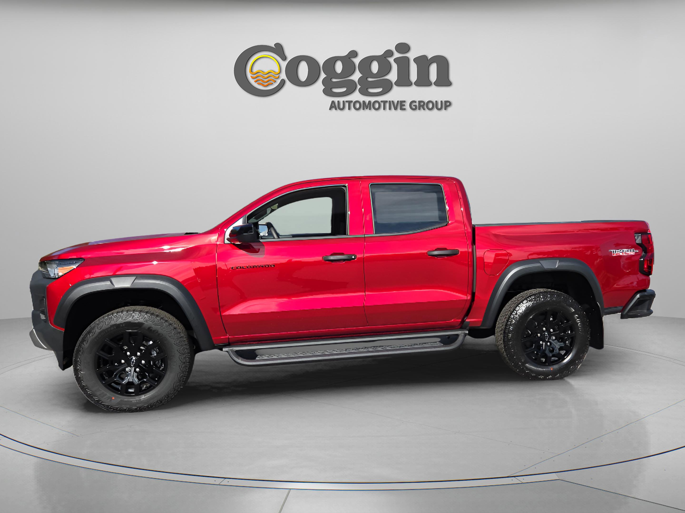 New 2026 Chevrolet Colorado Trail Boss AWD/4WD image 2