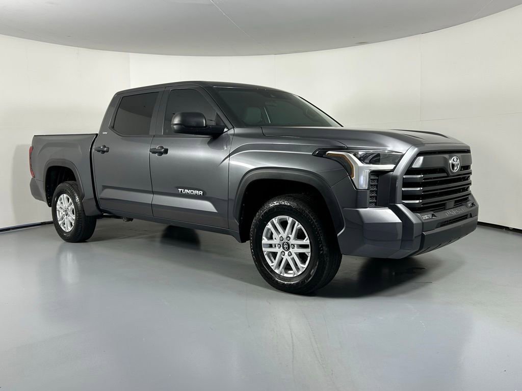 Used 2025 Toyota Tundra SR5 AWD/4WD image 1