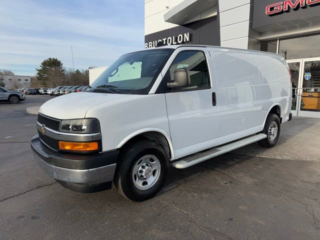Used 2024 Chevrolet Express 2500 w/ Driver Convenience Package image 4