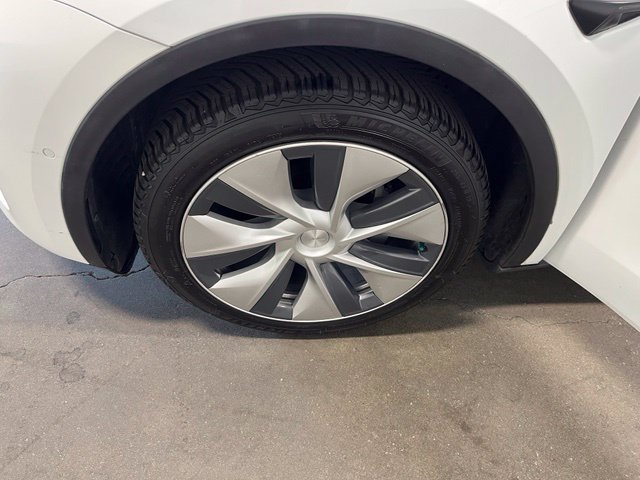 Used 2020 Tesla Model Y Long Range AWD/4WD image 28