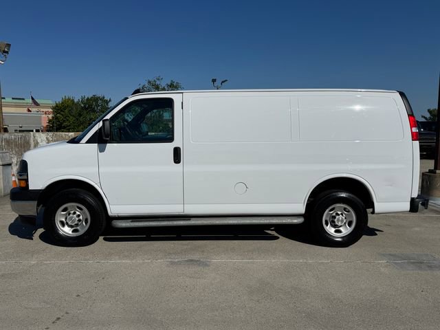 Used 2024 Chevrolet Express 2500 w/ Driver Convenience Package RWD image 10