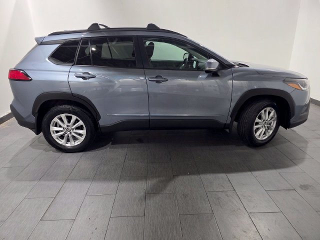 Used 2024 Toyota Corolla Cross LE AWD/4WD image 6