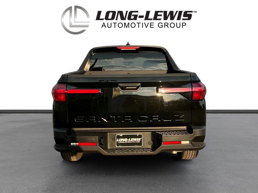 Used 2025 Hyundai Santa Cruz SE image 5