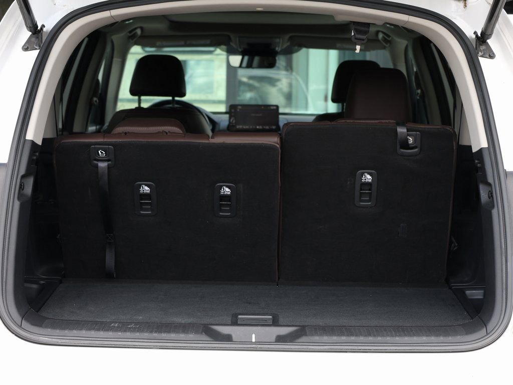 Used 2023 Honda Pilot Elite image 8