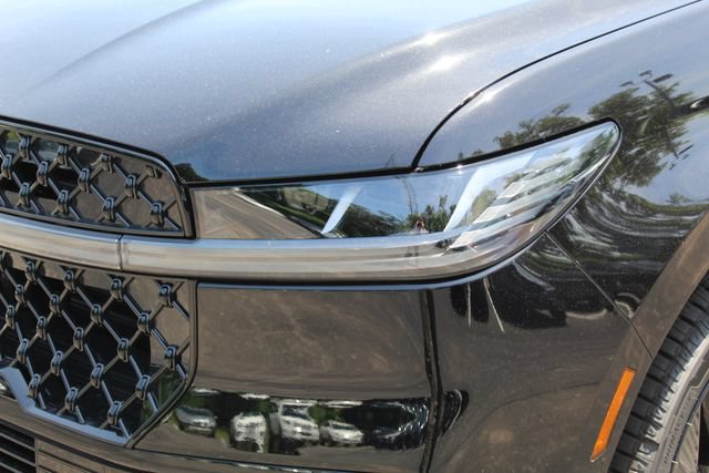 New 2026 Lincoln Navigator L Reserve w/ Jet Appearance Package AWD/4WD image 9