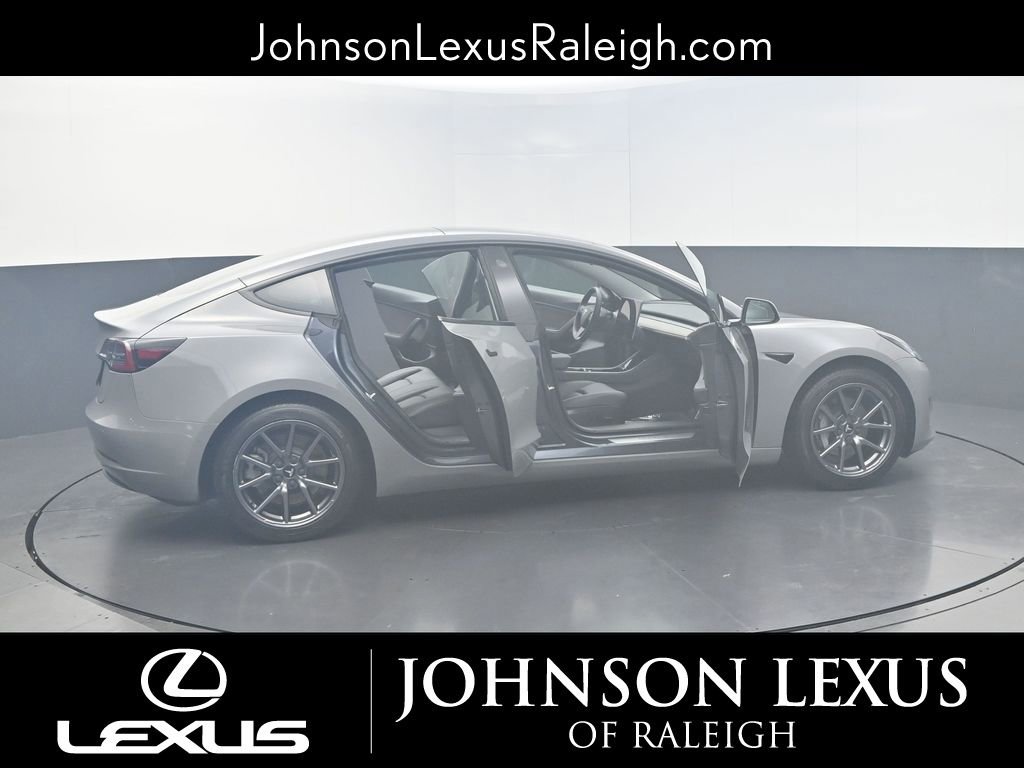 Used 2020 Tesla Model 3 Standard Range Plus image 24