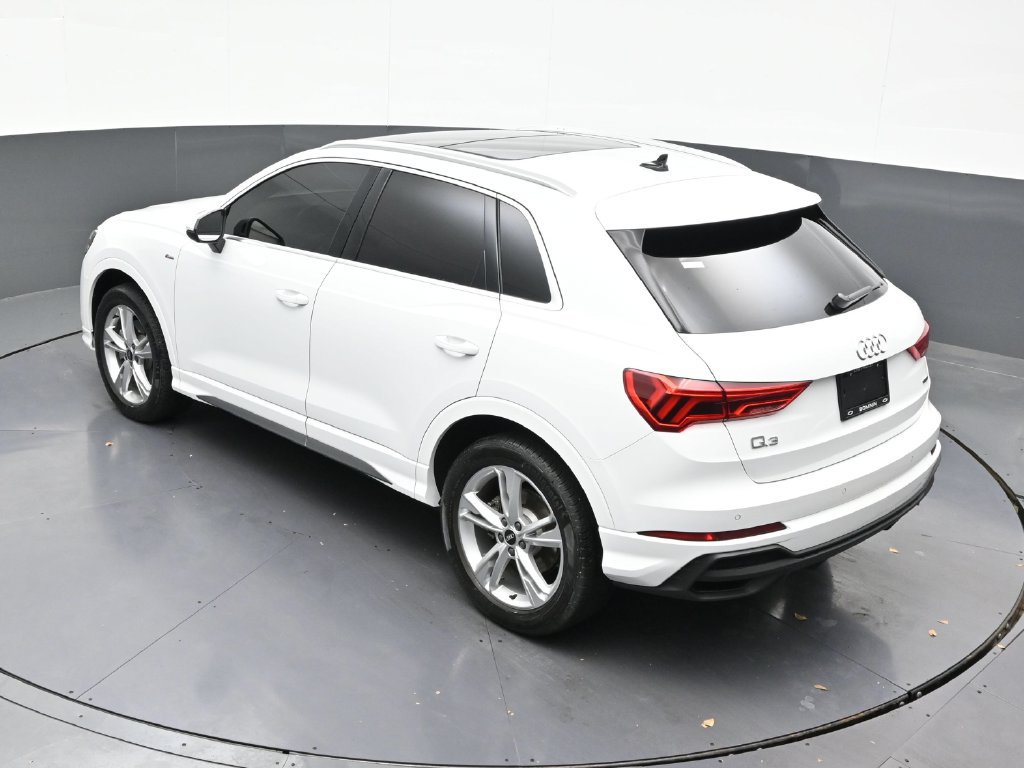 Used 2023 Audi Q3 2.0T Premium AWD/4WD image 17