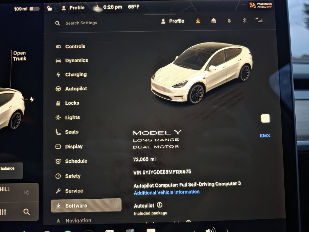 Used 2021 Tesla Model Y Long Range image 23