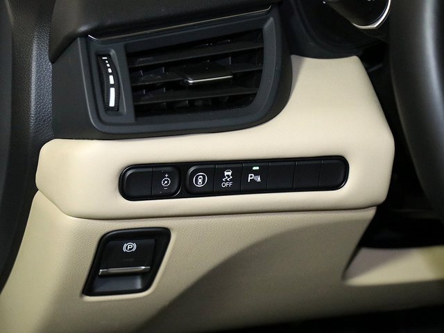 Certified 2025 Acura TLX w/ Technology Package image 25