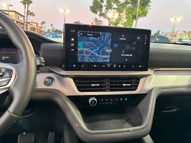 Used 2025 Ford Explorer Active image 17