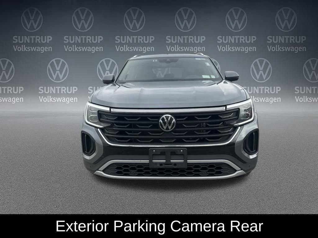 Used 2025 Volkswagen Atlas Cross Sport SE image 9
