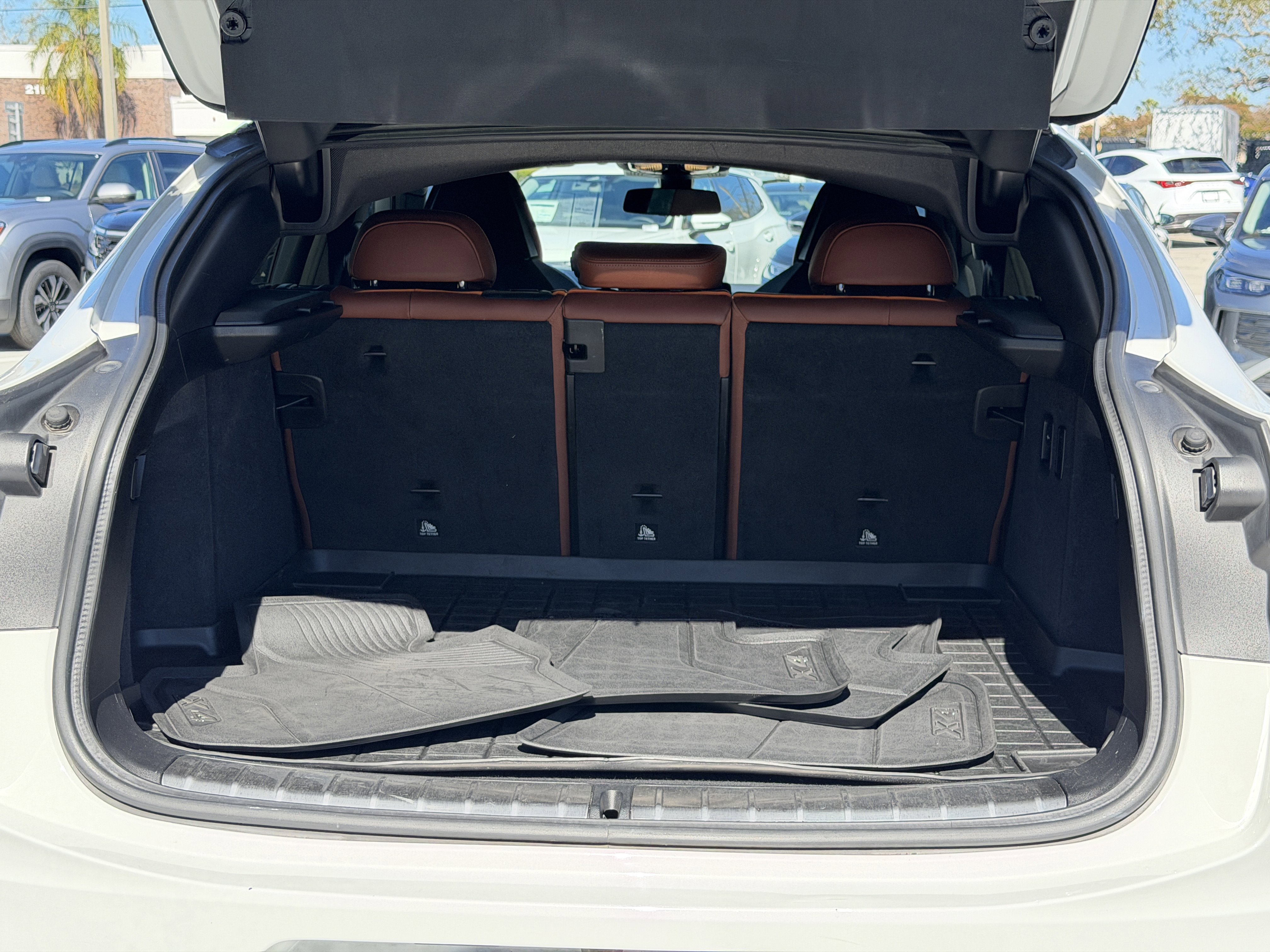 Used 2021 BMW X4 M w/ Competition Package image 11