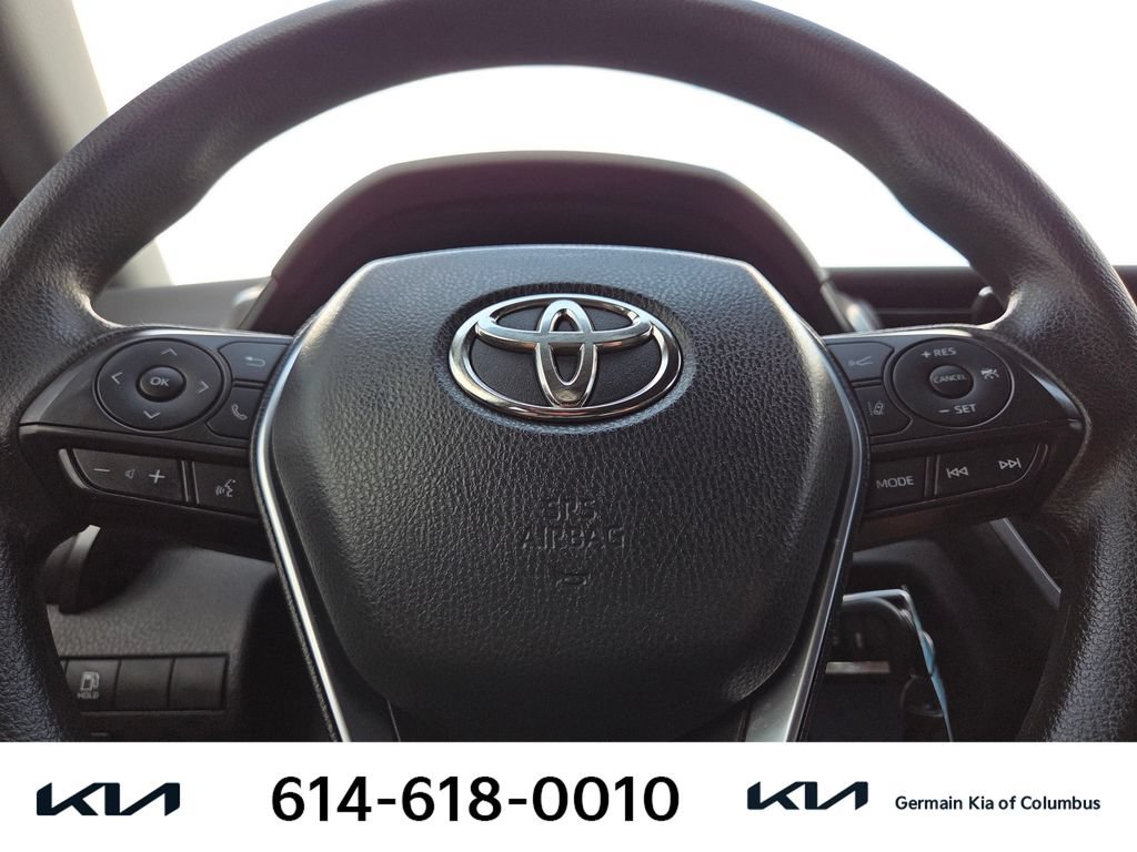 Used 2020 Toyota Camry LE FWD image 21