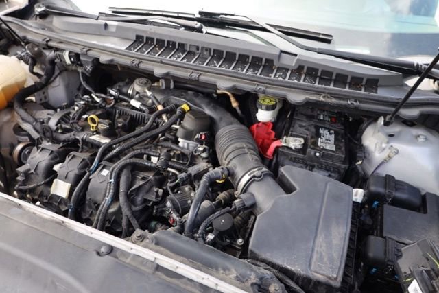 Used 2020 Ford Edge Titanium image 37