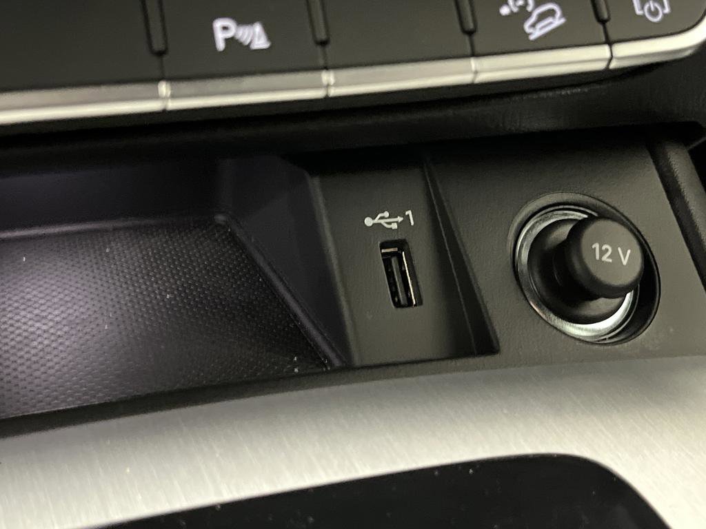 Used 2023 Audi Q5 e Premium Plus w/ Premium Plus Package image 24