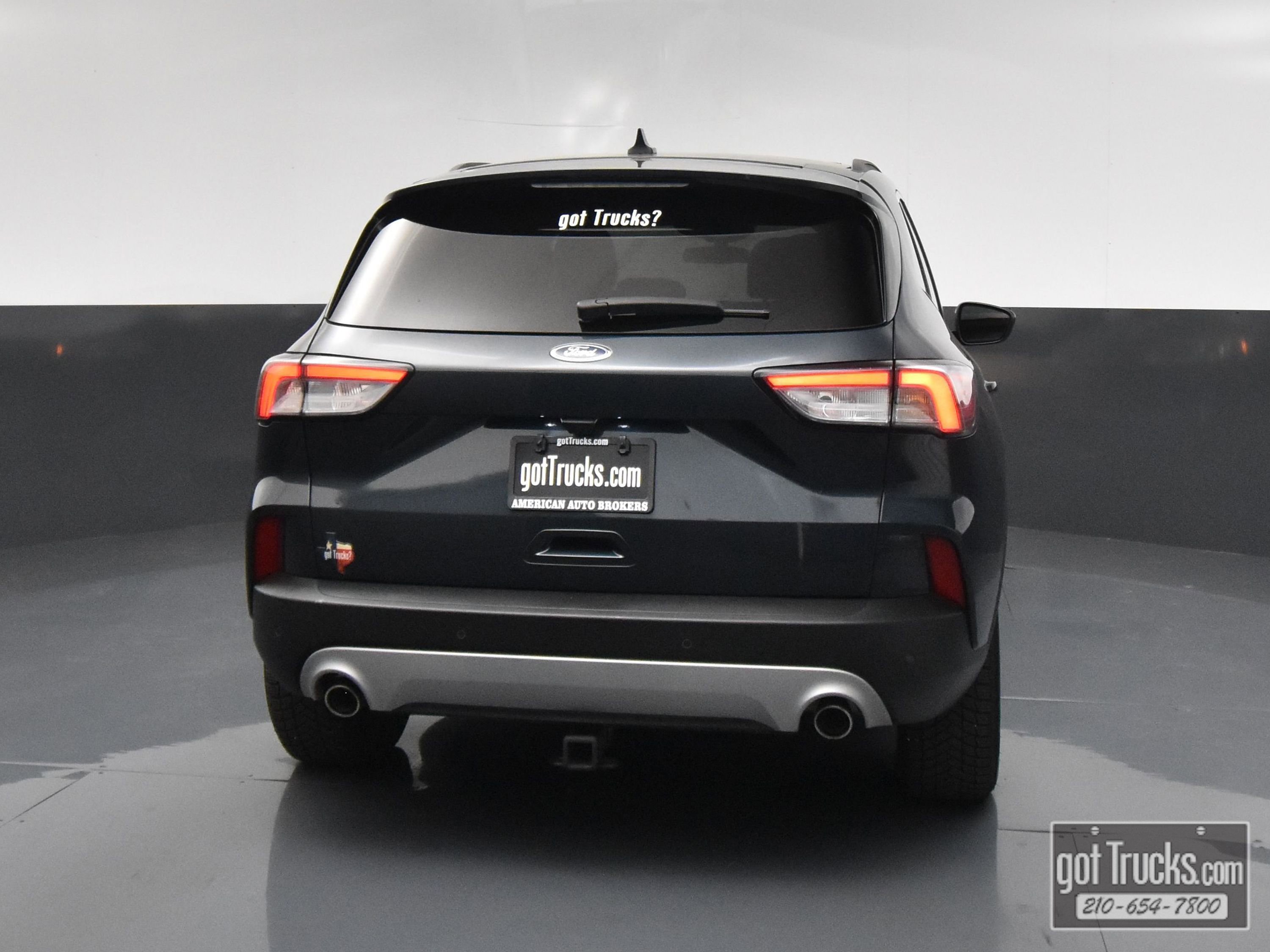 Used 2022 Ford Escape SEL w/ Technology Package FWD image 6