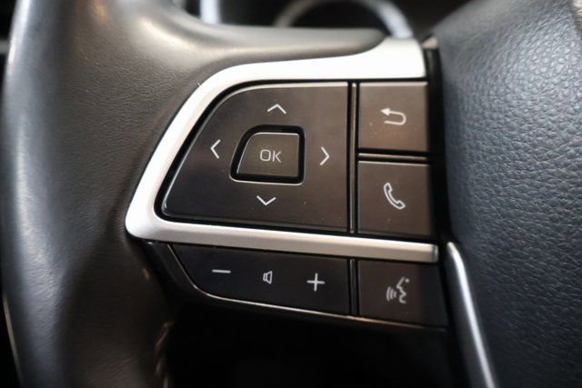 Used 2024 Toyota Highlander XSE AWD/4WD image 19