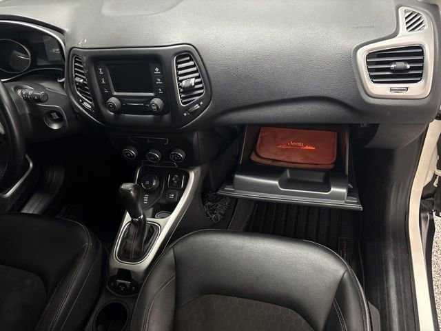 Used 2018 Jeep Compass Latitude image 18
