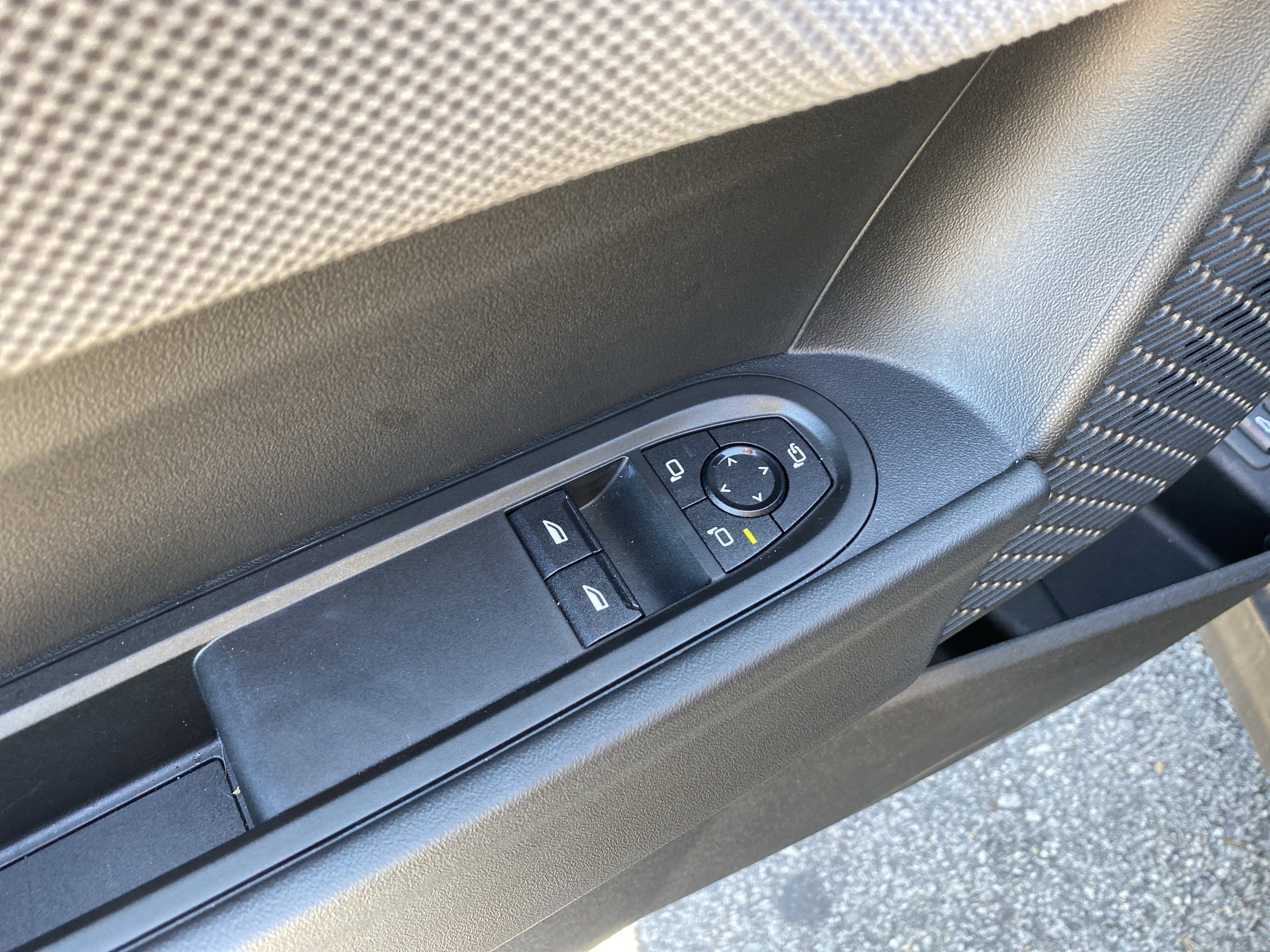 Certified 2025 MINI Cooper S image 23