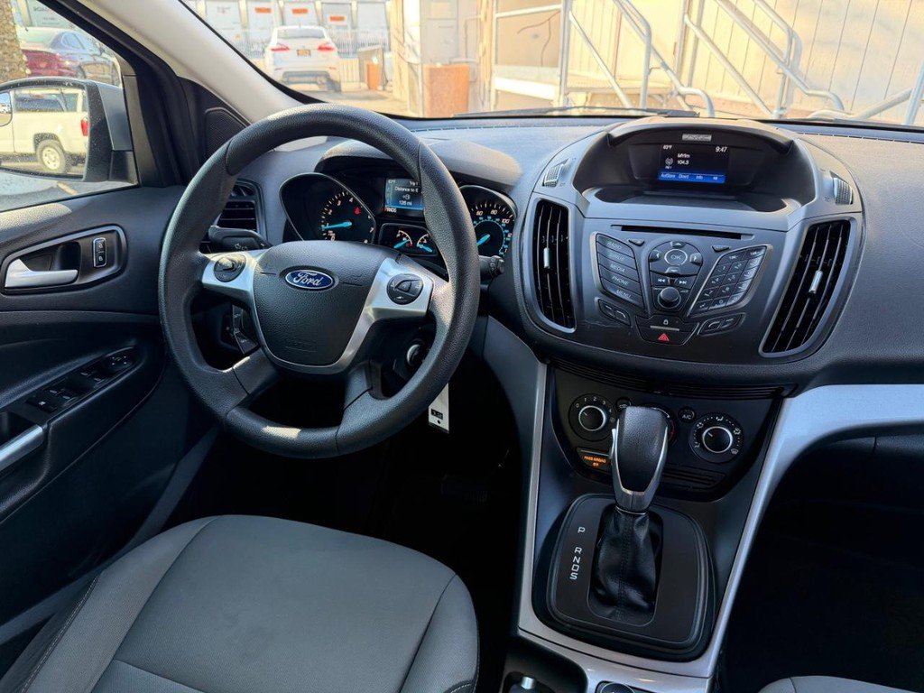 Used 2016 Ford Escape SE image 24