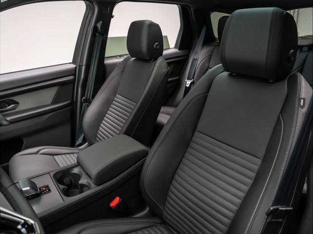 New 2026 Land Rover Discovery Sport Landmark AWD/4WD image 15