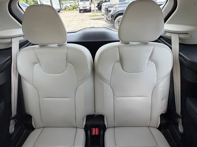 Used 2022 Volvo XC90 T5 Momentum w/ Advanced Package FWD image 15