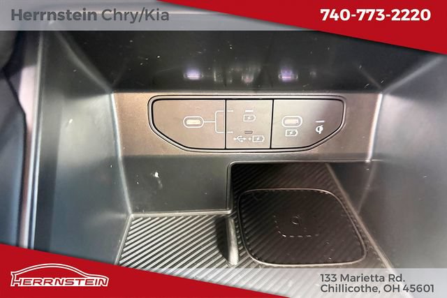 Used 2025 Kia Sorento S AWD/4WD image 20