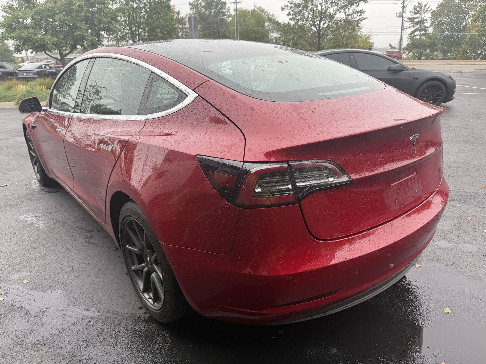 Used 2018 Tesla Model 3 Long Range RWD image 6