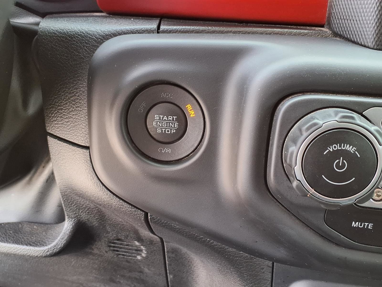 Used 2022 Jeep Wrangler Unlimited Rubicon w/ Steel Bumper Group image 16