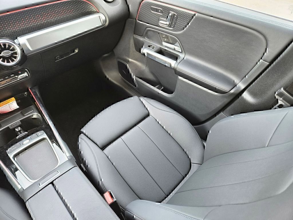 Certified 2024 Mercedes-Benz GLB 250 4MATIC image 13