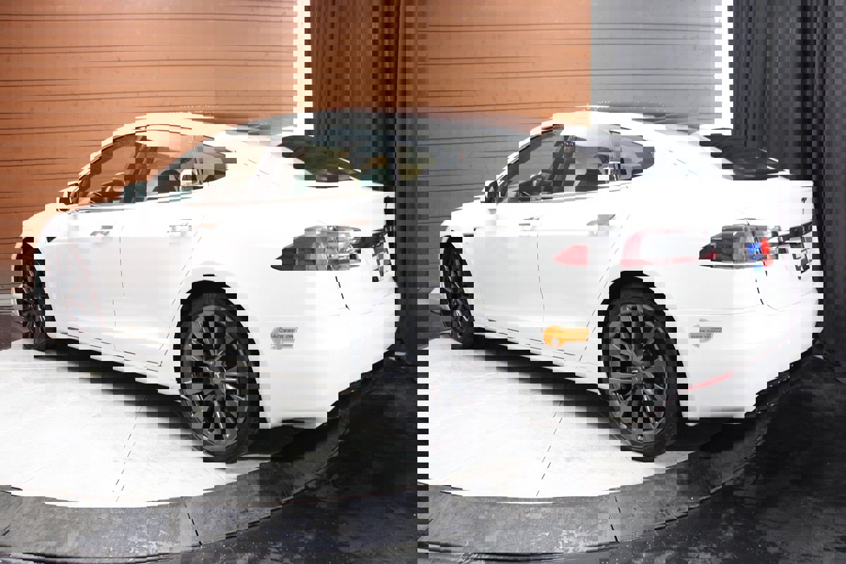 Used 2020 Tesla Model S Long Range AWD image 11
