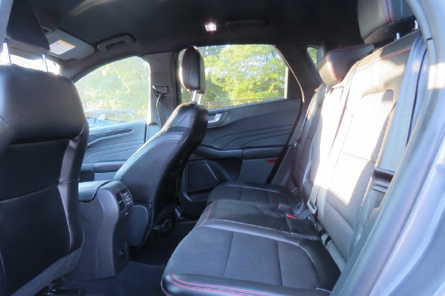 Used 2025 Ford Escape ST-Line AWD/4WD image 11