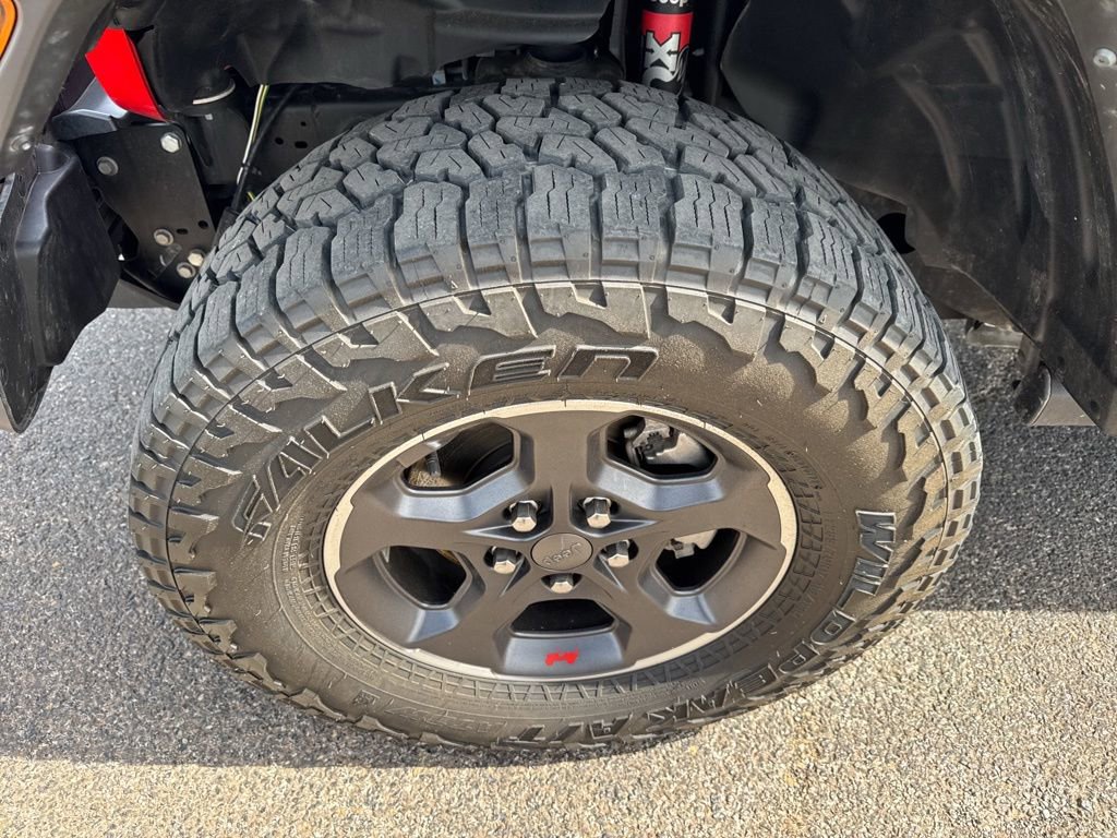 Used 2022 Jeep Gladiator Rubicon w/ Cold Weather Group image 40