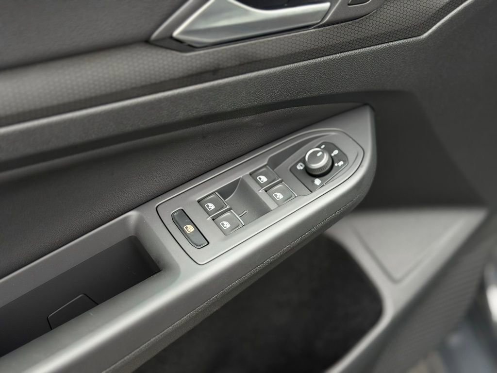 Used 2024 Volkswagen GTI SE image 22