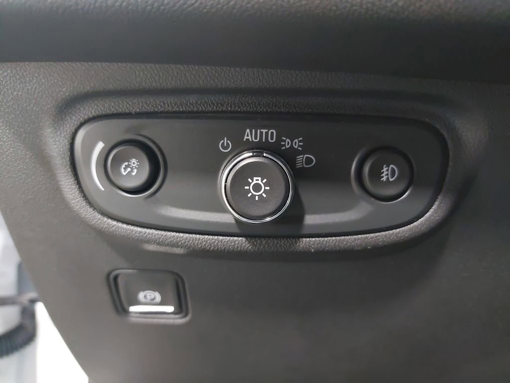 Used 2024 GMC Terrain SLT image 27