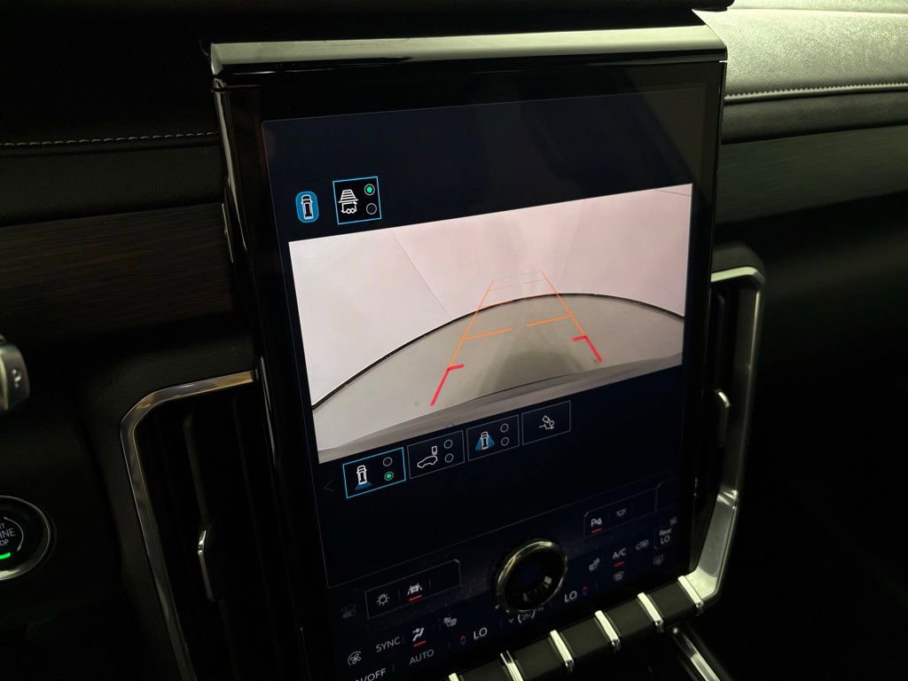 Used 2025 GMC Acadia Elevation image 28