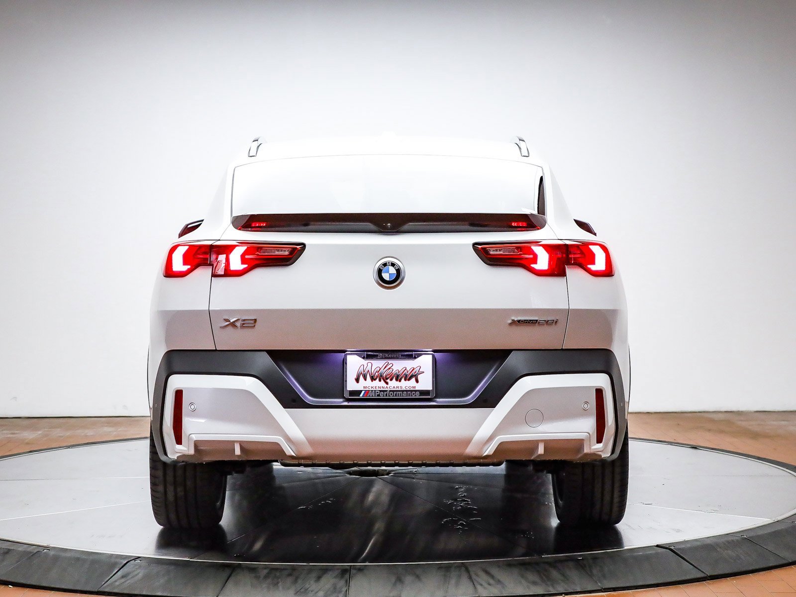 New 2026 BMW X2 xDrive28i w/ Convenience Package image 8
