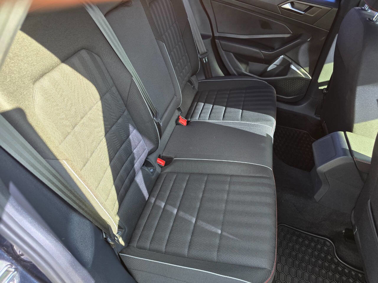 Used 2019 Volkswagen Jetta GLI FWD image 26